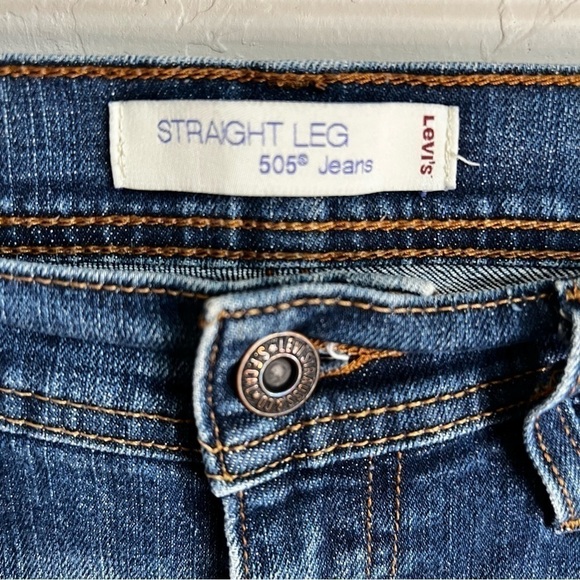 Levi’s 505s Distressed straight Leg Short Denim Jeans - Picture 3 of 9